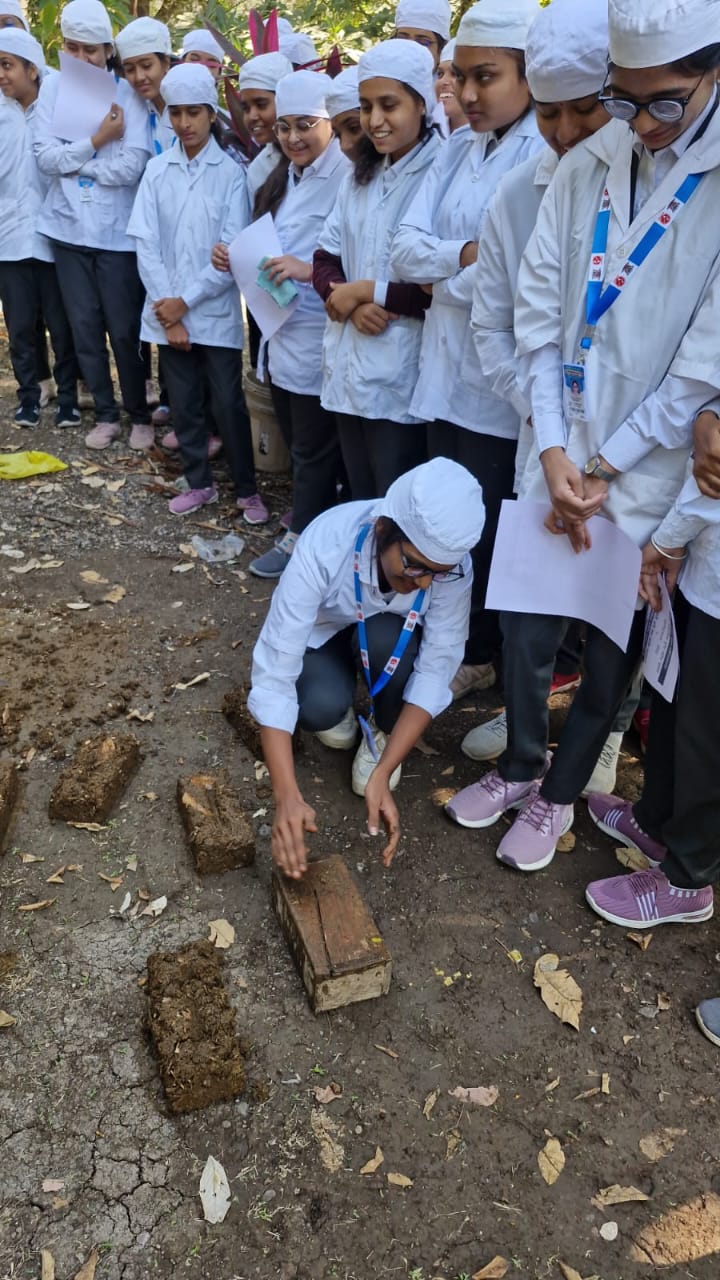 “On today’s date, 15/12/2025, the Department of Pharmacognosy, Smt. Sharadchandrika Suresh Patil College of Pharmacy, Chopda, successfully conducted a one-day Entrepreneurship Training Program titled 